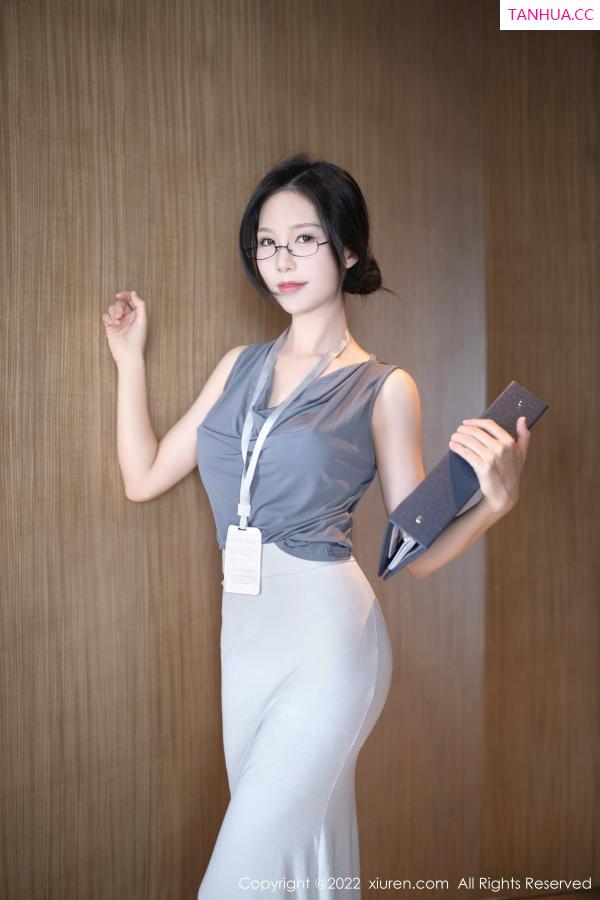 陈若依 抖娘利世 [XiuRen]高清写真图 2022.11.23 No.5900 利世 丝袜长裙第8张图片